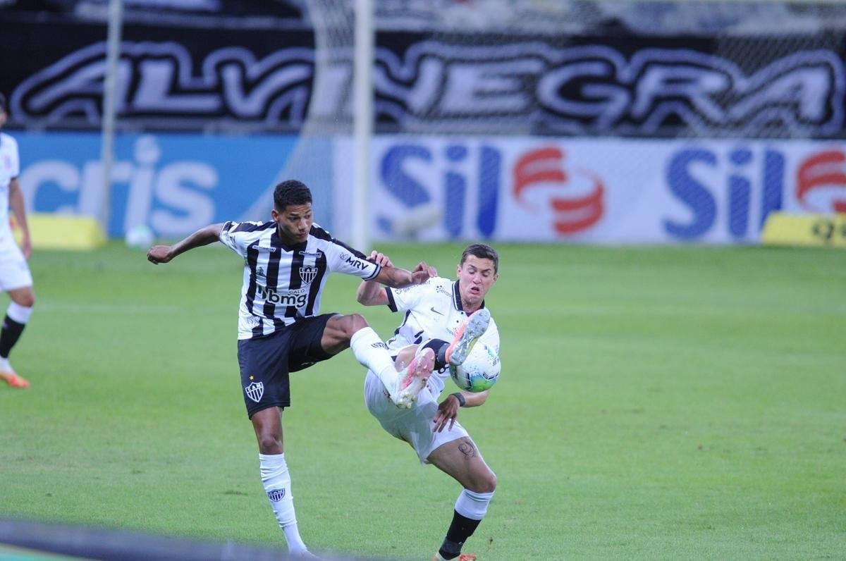 Fotos do jogo entre Atltico e Corinthians, no Mineiro, em Belo Horizonte, pela segunda rodada do Campeonato Brasileiro (Alexandre Guzanshe/EM/D. A Press)
