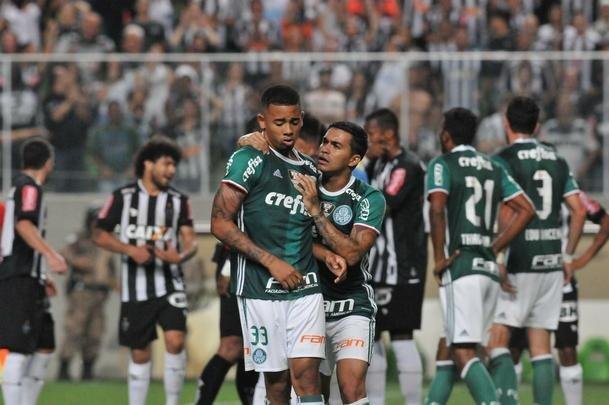 Imagens da confuso entre Leandro Donizete e Gabriel Jesus no Horto
