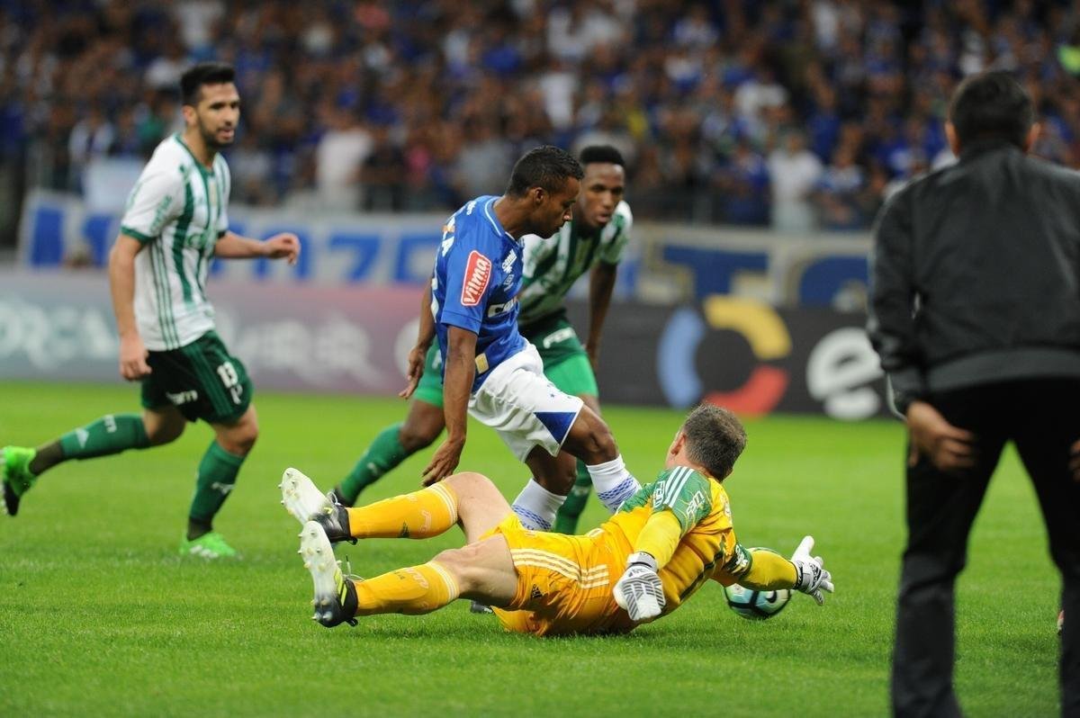 Elber (meia) - 2 gols