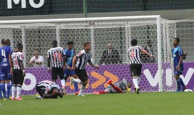 Imagens de Atltico x Ponte Preta, no Independncia