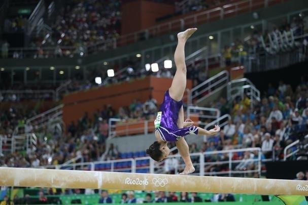 Na deciso, Flavinha sofreu um grande desequilbrio em um dos movimentos e chegou a ficar com apenas um p apoiado na trave, cometeu outras pequenas falhas e minimizou as suas chances