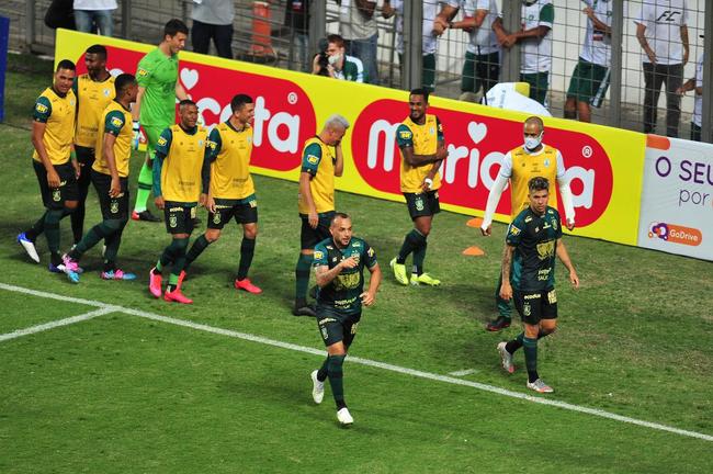 Fotos do jogo entre Amrica e Cruzeiro, pela semifinal do Mineiro