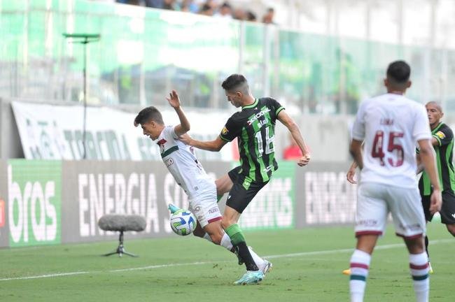 Amrica foi derrotado por 3 a 0 pelo Fluminense neste sbado (15/4), no Independncia, pela 1 rodada do Campeonato Brasileiro