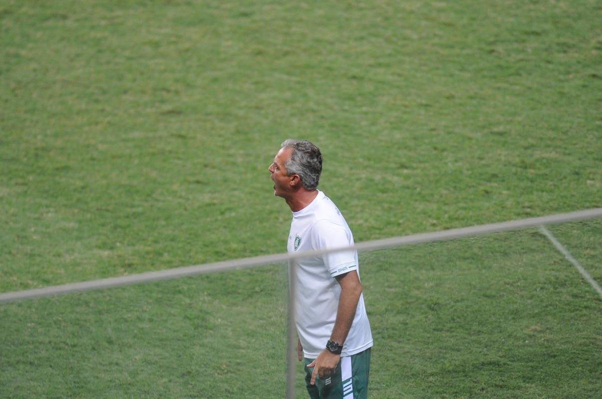 Fotos do jogo entre Amrica e Cruzeiro, no Independncia, em Belo Horizonte, pela 25 rodada da Srie B do Brasileiro