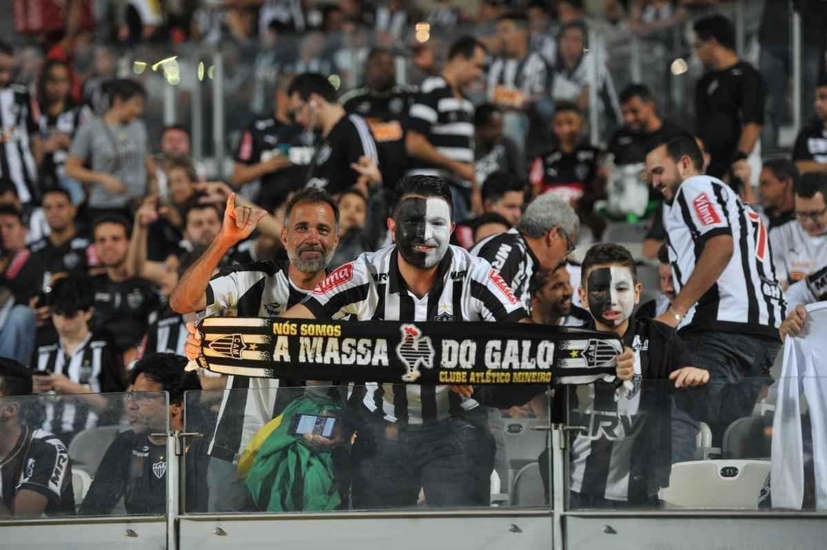 Torcida do Galo acompanhou o duelo entre o Alvinegro e o Jorge Wilstermann, no Mineiro