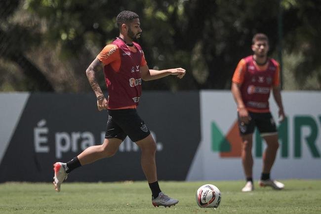 Atl�tico segue prepara��o para o cl�ssico; veja fotos