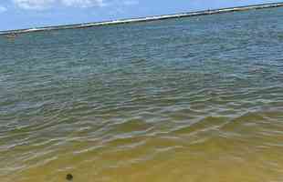 Atacante Ademir publicou foto de paisagem na Praia de Muro Alto, no municpio de Ipojuca, em Pernambuco.