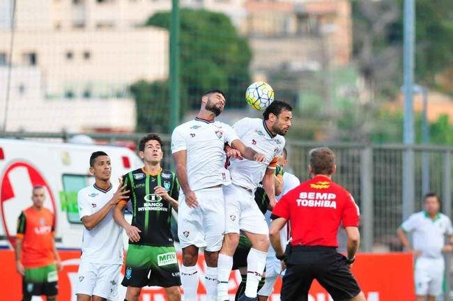 Imagens do jogo entre Amrica e Fluminense no Independncia