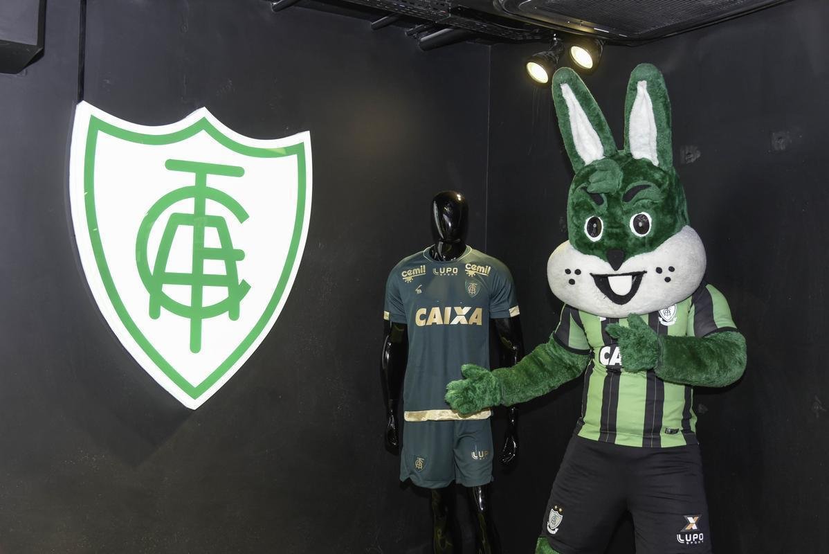 Amrica fez festa para o lanamento do seu terceiro uniforme