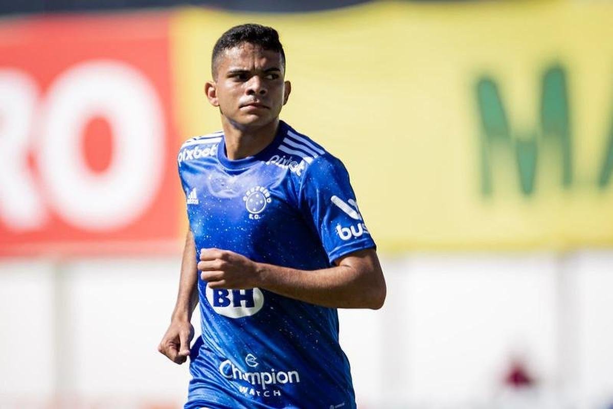 Cruzeiro e Brusque se enfrentam no estdio Augusto Bauer, pela 21 rodada da Srie B