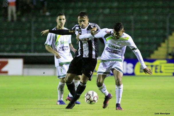 Aderlan - especialista em cobranças de falta, o lateral-direito com passagens por Luverdense-MT e Académica de Portugal será emprestado ao América por um ano. Ele pertence ao Corinthians de Alagoas.