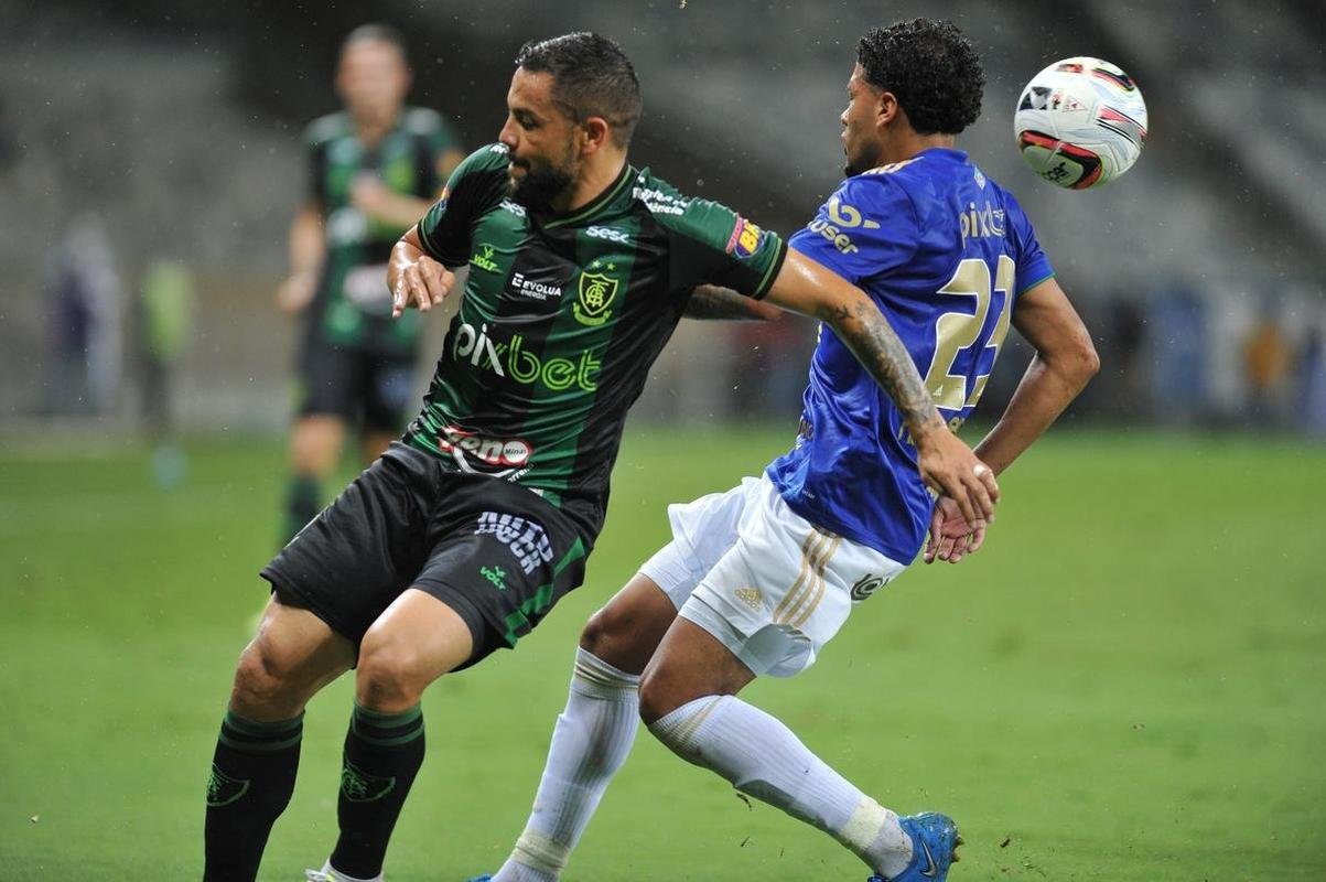 Fotos do cl�ssico entre Cruzeiro e Am�rica, no Mineir�o, em BH, pela 3� rodada do Campeonato Mineiro