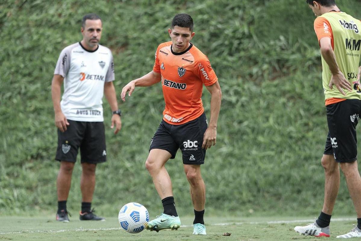 Atltico fecha preparao para enfrentar o Juventude; veja fotos