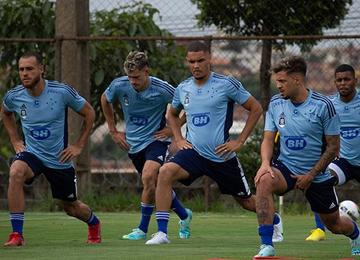 Elenco da Raposa passará a treinar em dois períodos a partir desta terça-feira (20). Expectativa é de que grupo já tenha reforços