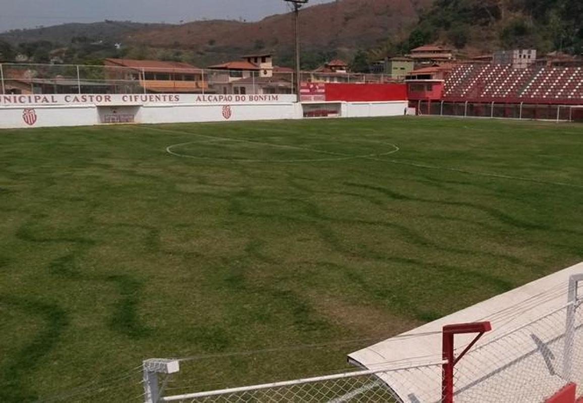 Casa do Villa Nova, o estdio Castor Cifuentes, localizado em Nova Lima, tem capacidade liberada para 5.175 torcedores. 