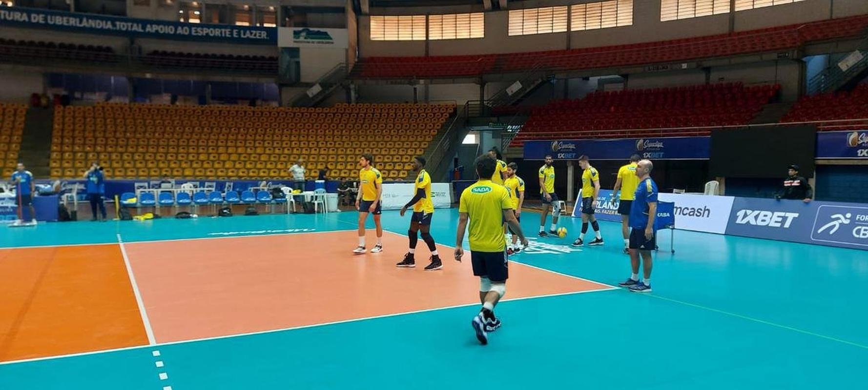 Cruzeiro treina no Sabiazinho, em Uberlndia, antes da deciso contra o Minas na Superliga Masculina