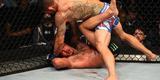 Fotos da vitria de Rafael dos Anjos, que valeu o cinturo dos leves do UFC
