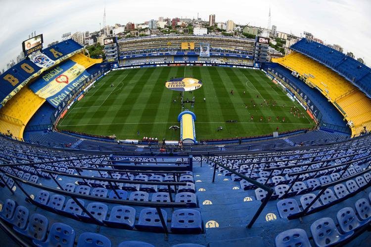 7º La Bombonera (7 jogos) - O estádio La Bombonera, do Boca Juniors, em Buenos Aires, na Argentina, foi palco de sete batalhas do Cruzeiro. O time de Minas Gerais conseguiu triunfar em duas ocasiões, perdeu quatro vezes e empatou uma: 33,33% de aproveitamento. Uma vitória celeste no estádio foi sobre o Vélez Sarsfield e a outra sobre o Boca, na Libertadores de 1994: 2 a 1.