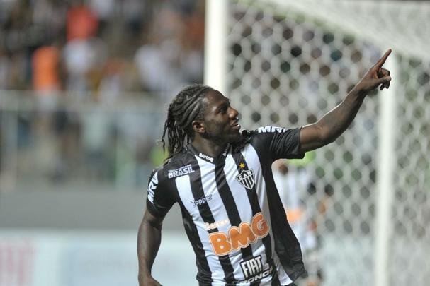 Veja fotos do jogo Atltico x URT