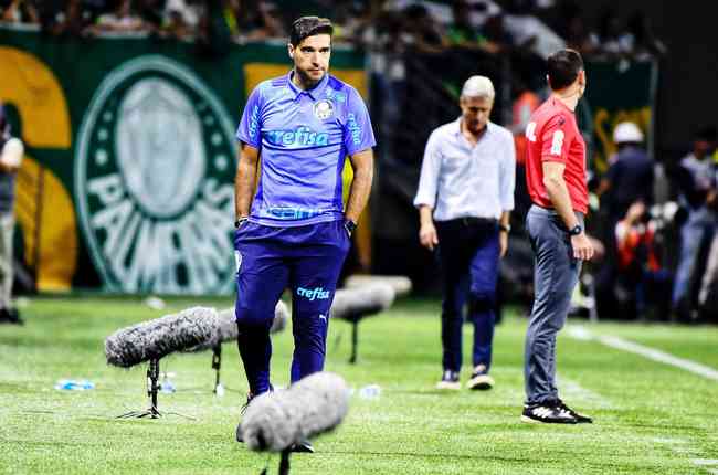 Abel Ferreira foi direto para o vestirio aps derrota do Palmeiras