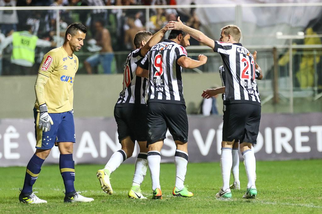 2017 - sete vitrias, quatro empates e oito derrotas (43,9% de aproveitamento), com 27 gols marcados e 27 gols sofridos