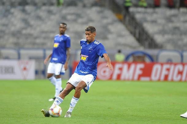 Cruzeiro estreou no Mineiro com vitria sobre o Boa Esporte
