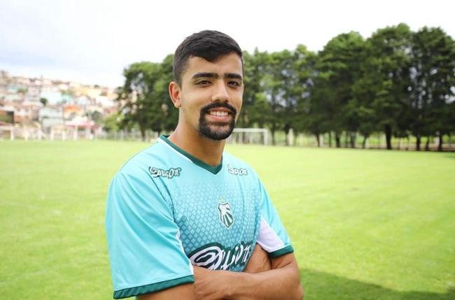 Paulo Vitor, volante (Caldense)