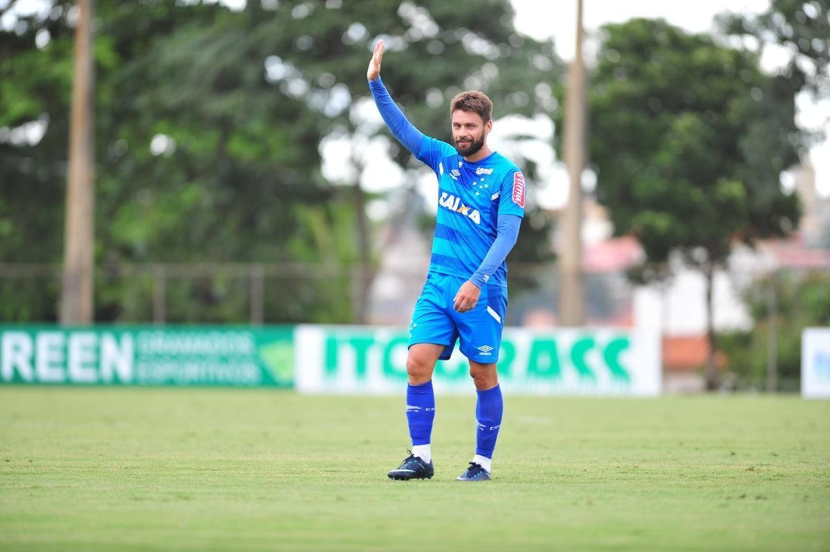 Imagens do jogo-treino entre Cruzeiro e Ipatinga, na Toca da Raposa II, nesta sexta-feira (12/01)
