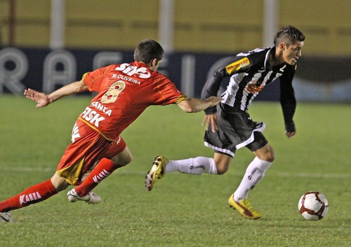 1 fase da Copa Sul-Americana de 2010 - No jogo de ida, contra o Grmio Prudente, fora de casa, o Galo ficou no empate sem gols.