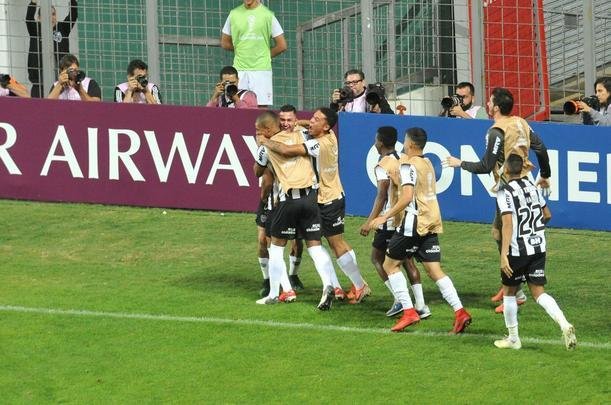 No segundo tempo, Atltico pressionou o Unin La Calera e chegou ao gol com Alerrandro: 1 a 0