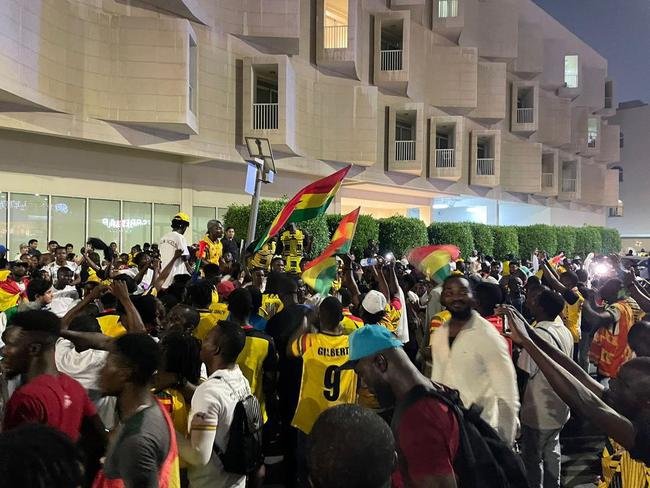 A animada torcida de Gana em Doha, no Catar