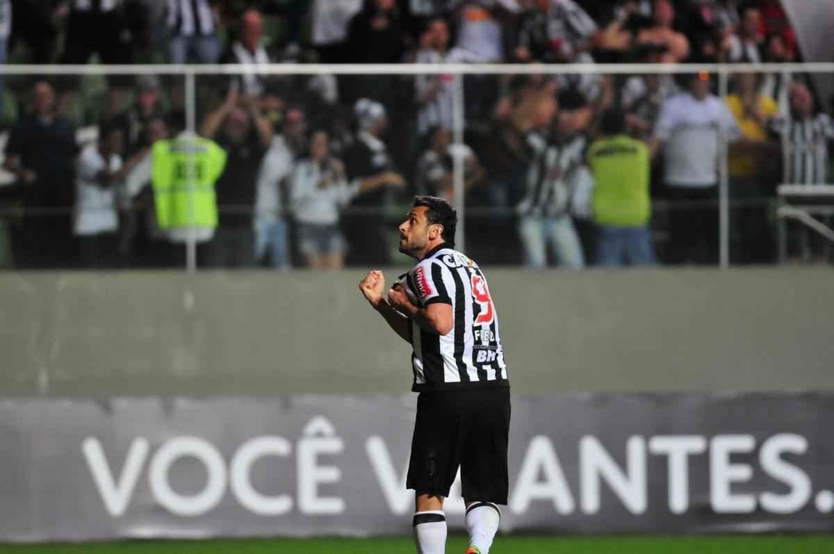 Na etapa final, Fred ampliou a vantagem atleticana para 3 a 1, depois de assistncia de Cazares