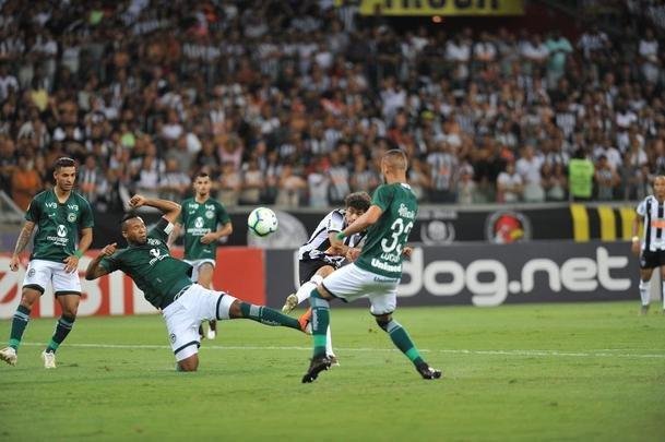 Atltico enfrentou o Gois em jogo do Campeonato Brasileiro 