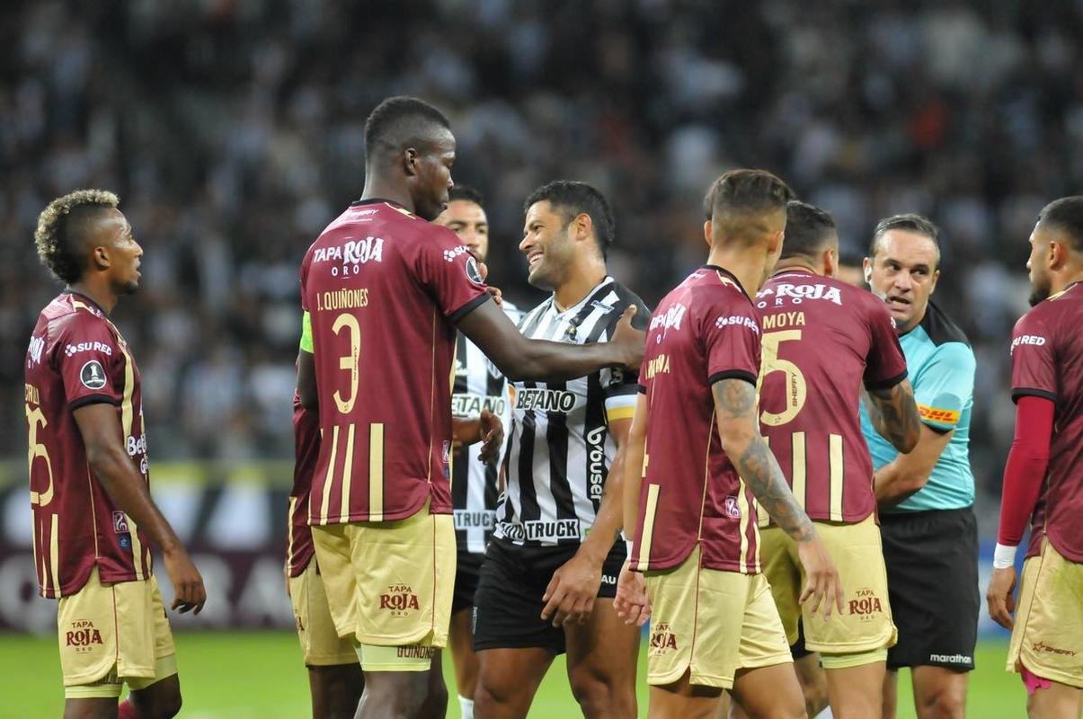 Atltico e Tolima se enfrentaram na noite desta quarta-feira (25), no Mineiro, em Belo Horizonte. A partida foi vlida pela 6 rodada da fase de grupos da Copa Libertadores da Amrica.