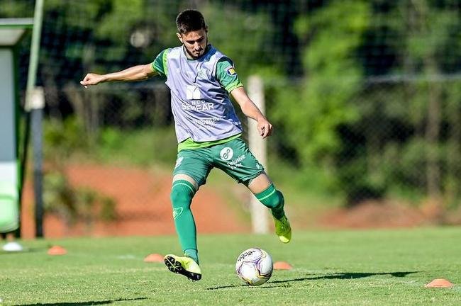 Lucas Luan: prata da casa, o lateral-esquerdo tem vnculo com o clube at dezembro de 2021.
