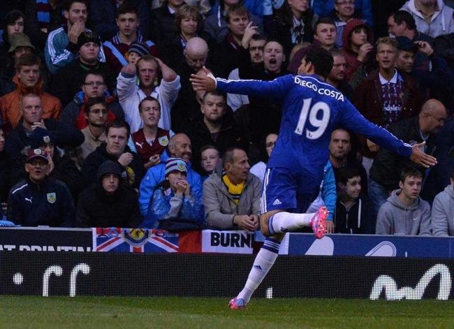 Burnley 1 x 3 Chelsea (Campeonato Ingls, em 18/8/2014) - Foi titular, jogou o jogo todo, fez gol e levou carto amarelo na estreia pelo Chelsea