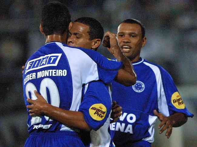 Cruzeiro (14 jogos entre 1998 e 2004) - Bicampe