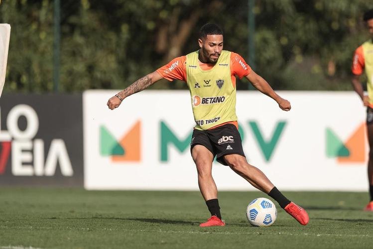 Após a eliminação na Libertadores diante do Palmeiras, jogadores do Atlético se reapresentaram na Cidade do Galo e realizaram treinamento visando o duelo contra o Internacional, pelo Campeonato Brasileiro