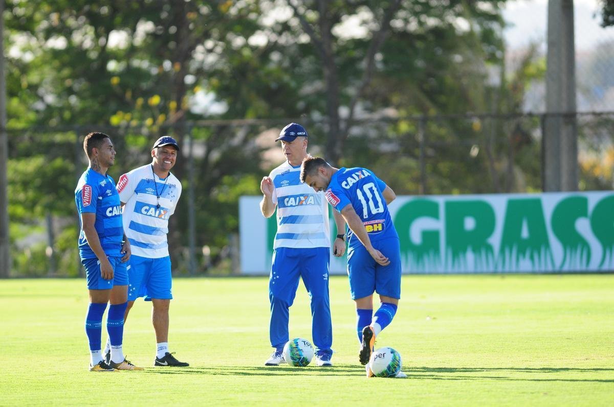 Fotos do ltimo treino do Cruzeiro antes do jogo contra o Grmio pela Primeira Liga (Gladyston Rodrigues/EM D.A Press)