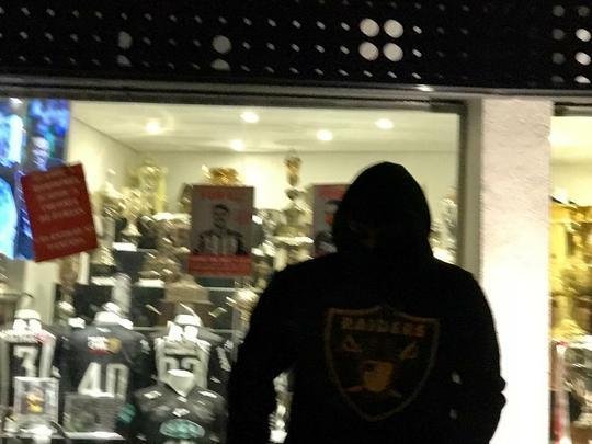 Imagens do protesto da torcida do Atltico na sede de Lourdes