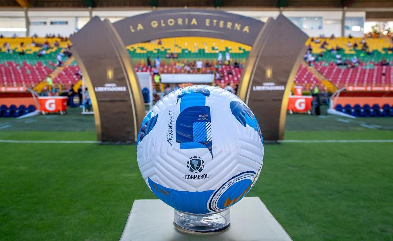 Fotos do jogo entre Tolima e Atltico, pela Copa Libertadores