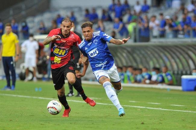 Fotos do jogo entre Cruzeiro e Pouso Alegre