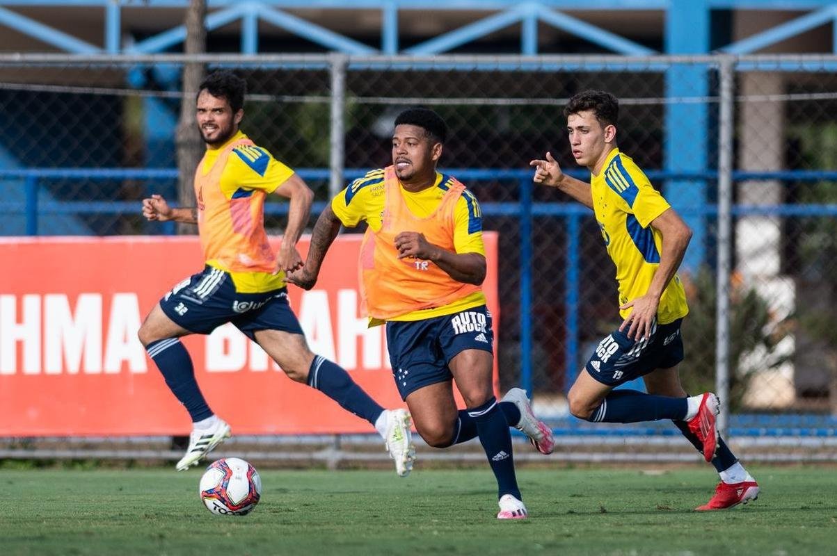 Fotos do treino do Cruzeiro desta segunda-feira (9/8)
