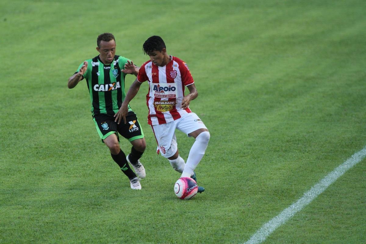 Amrica usou time misto e ficou no empate diante do Villa Nova, por 1 a 1, no Castor Cifuentes