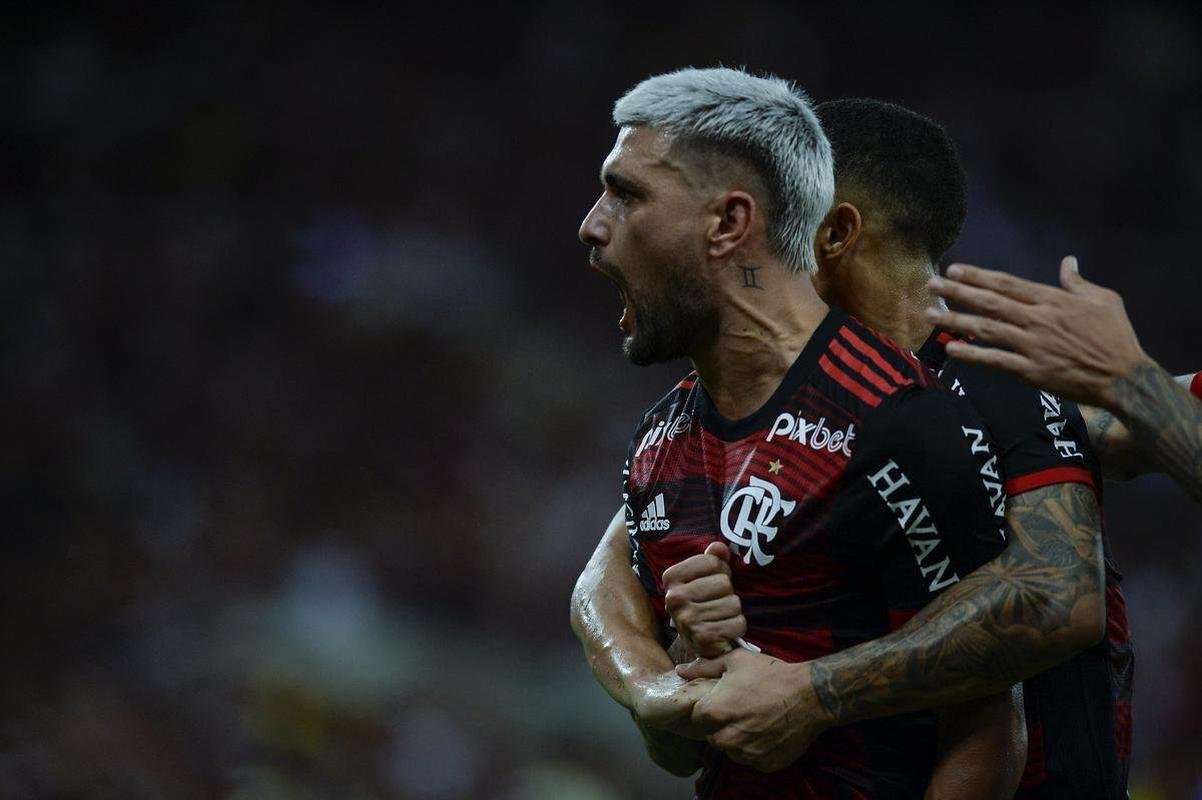 Arrascaeta abriu o placar para o Flamengo: 1 a 0
