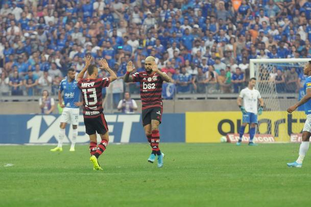 Cruzeiro e Flamengo se enfrentaram pela 20 rodada do Campeonato Brasileiro
