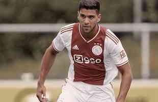 Lisandro Magalln, zagueiro do Ajax (Holanda) - contrato at 30/06/2023
