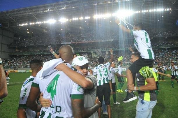 Festa do Amrica e da torcida no Independncia com o bi da Srie B em 2017