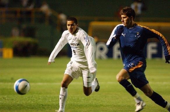 Cruzeiro disputou a Sul-Americana de 2006 com o terceiro uniforme