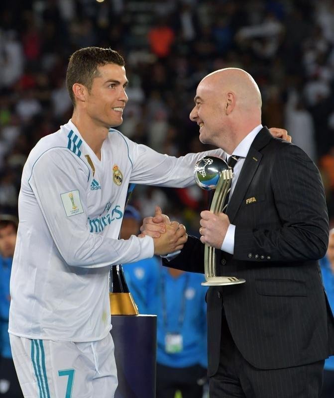 Fotos da premiao do Mundial de Clubes e da festa do Real Madrid com o hexa